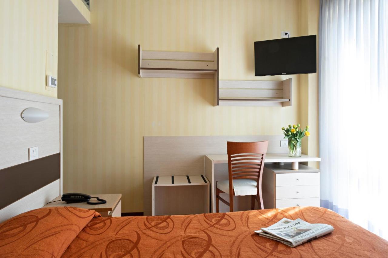 Hotel Mirage Viareggio Luaran gambar