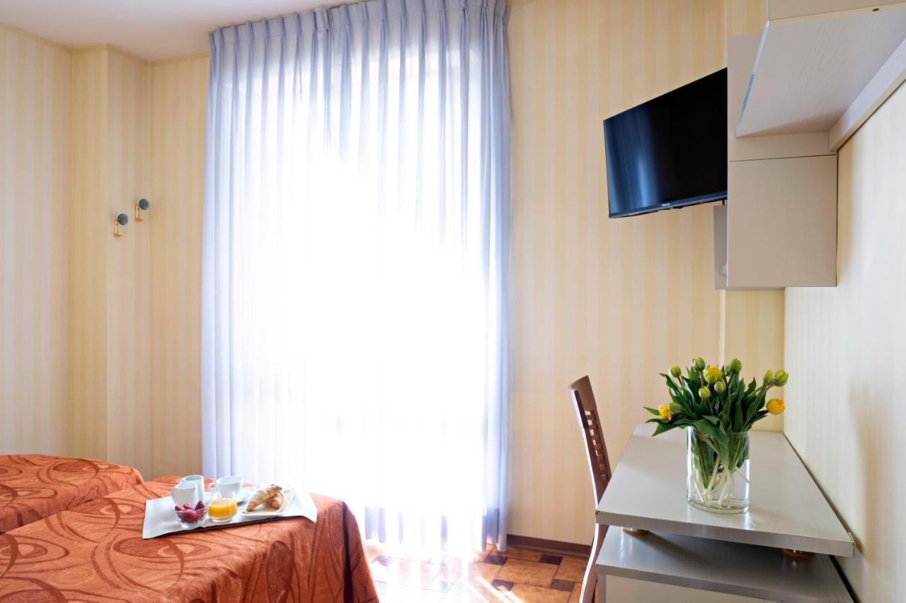 Hotel Mirage Viareggio Luaran gambar